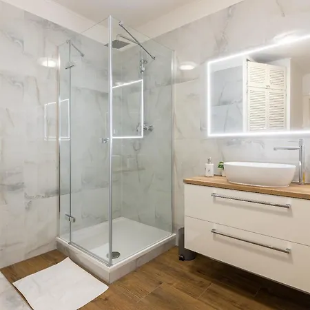 Spacious 2-Bedroom Apartment In Old Town Prague Exterior photo